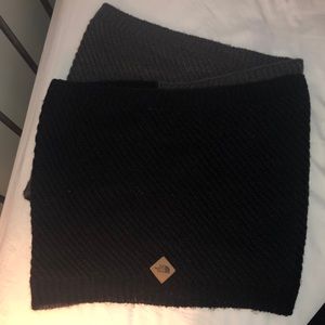 North Face scarf